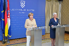 Poruka Merkel Srbiji Poruka Merkel Srbiji