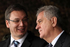 Poruke Nikolića i Vučića Poruke Nikolića i Vučića