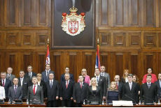 Država još ne zna koga plaća! Država još ne zna koga plaća!