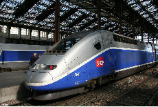 "TGV" izleteo iz šina