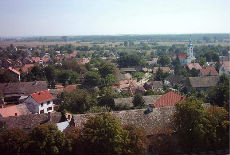 Selo malo, a dva udruženja Selo malo, a dva udruženja