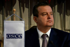 Prema kome Srbija da diže zid? Prema kome Srbija da diže zid?